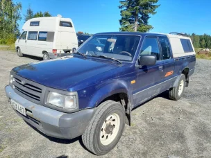 Mazda B2500