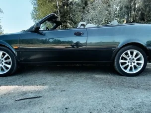 Saab 900