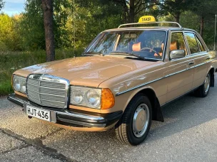 Mercedes-Benz 240