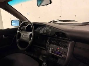 Audi 100