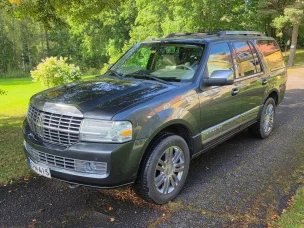 Lincoln Navigator