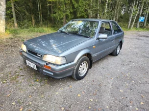 Mazda 323