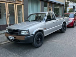 Mazda B2500