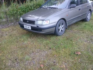 Toyota Carina E