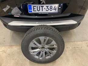 Peugeot e-2008
