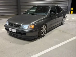 Toyota Carina E