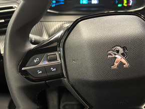 Peugeot e-2008