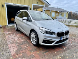 BMW 220