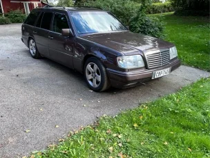 Mercedes-Benz 300