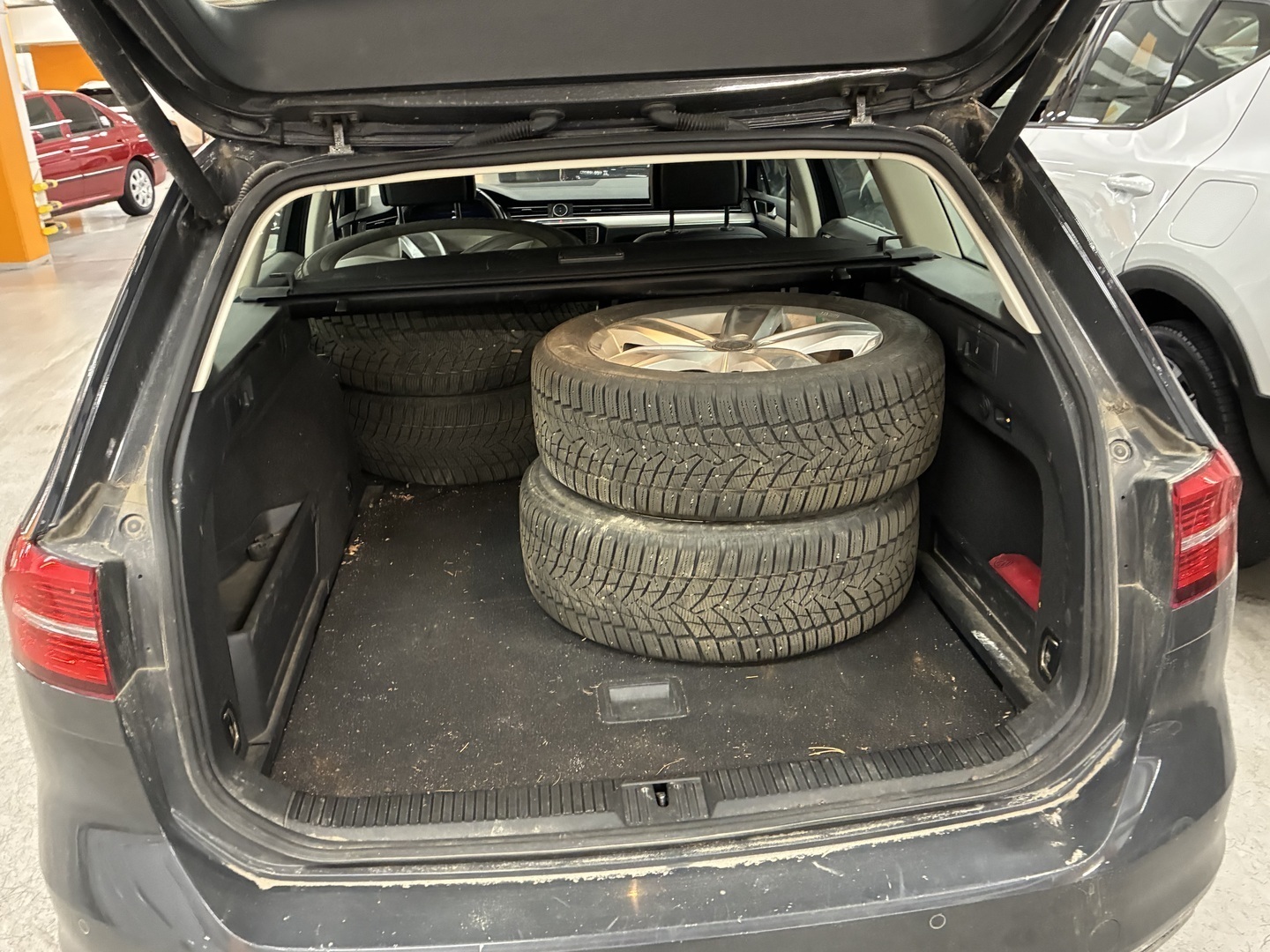 Volkswagen Passat 2017, photo 6/13