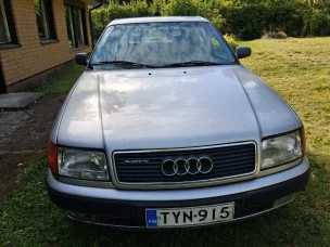 Audi 100