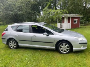 Peugeot 407