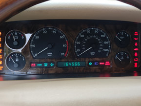 Jaguar XJ6