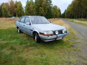 Toyota Carina II
