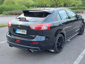 Mitsubishi Lancer