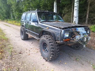 Jeep Cherokee