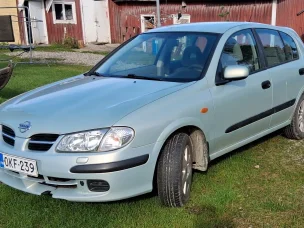 Nissan Almera