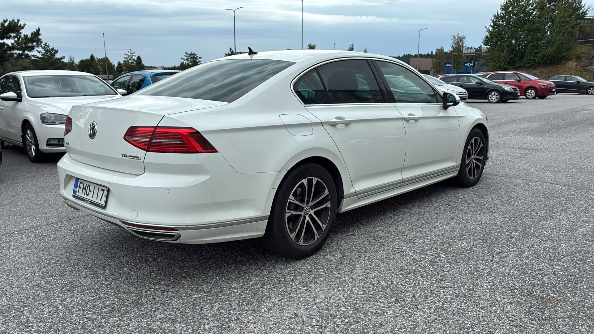 Volkswagen Passat 2017, photo 3/6
