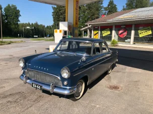 Ford Consul