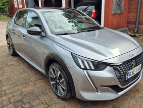 Peugeot e-208