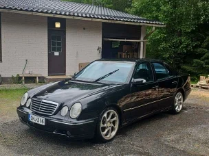 Mercedes-Benz E 55 AMG