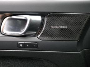 Volvo EX40
