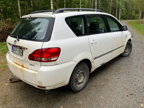 Toyota Avensis Verso