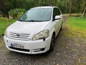 Toyota Avensis Verso