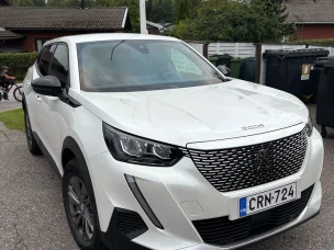 Peugeot e-2008