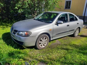Nissan Almera