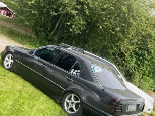 Mercedes-Benz 180