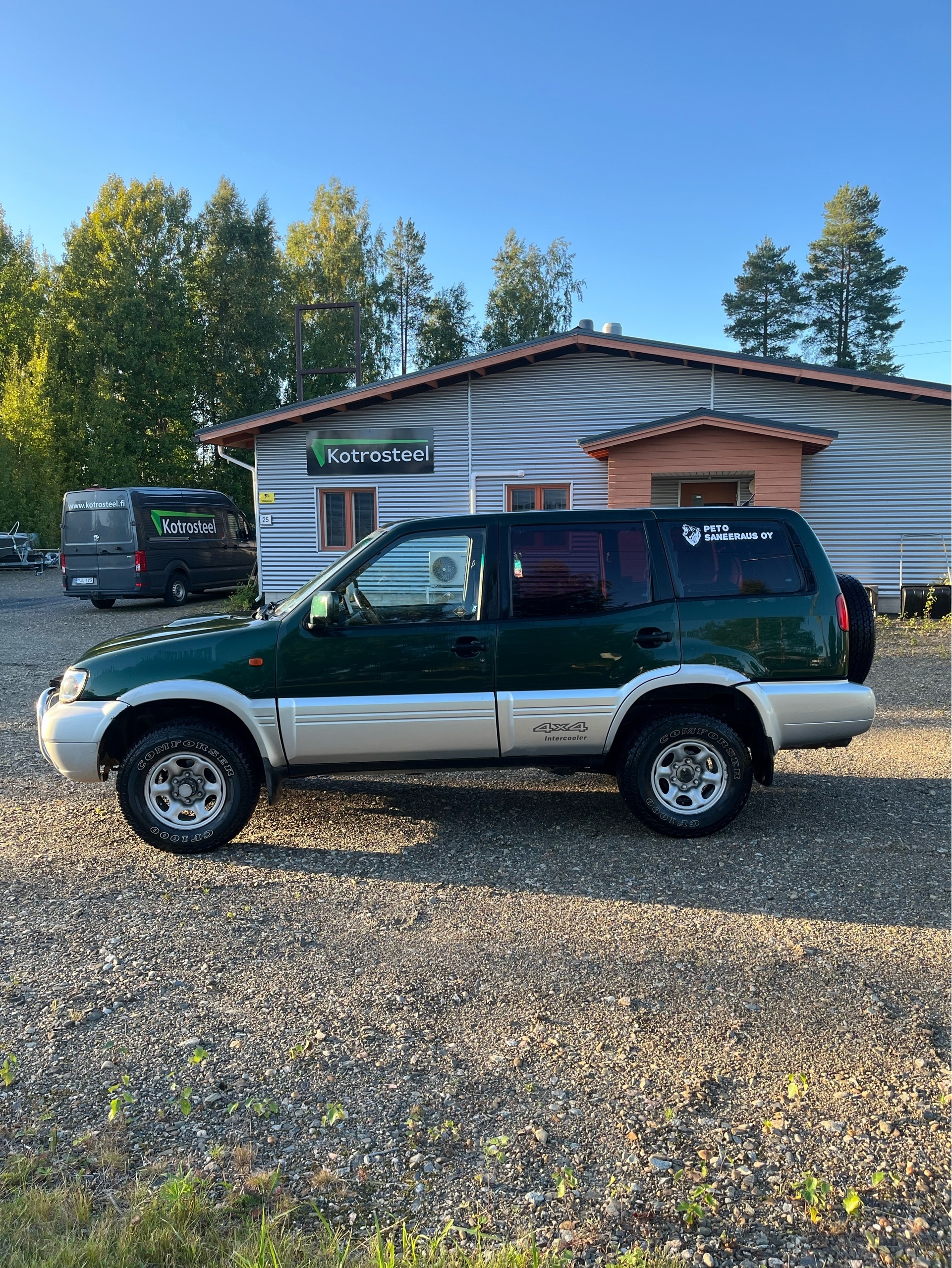 Nissan Terrano II 1999, photo 3/10
