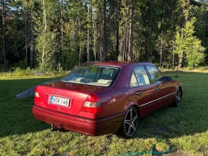 Mercedes-Benz 180