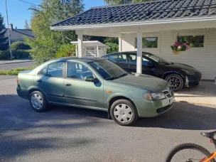 Nissan Almera