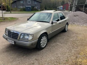 Mercedes-Benz 300
