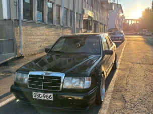 Mercedes-Benz 300