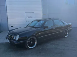 Mercedes-Benz E 55 AMG