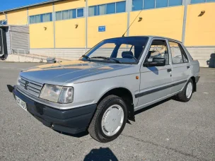 Peugeot 309