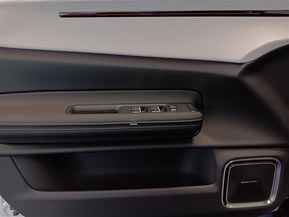 Polestar 4