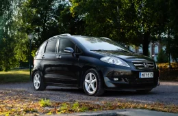 Honda FR-V