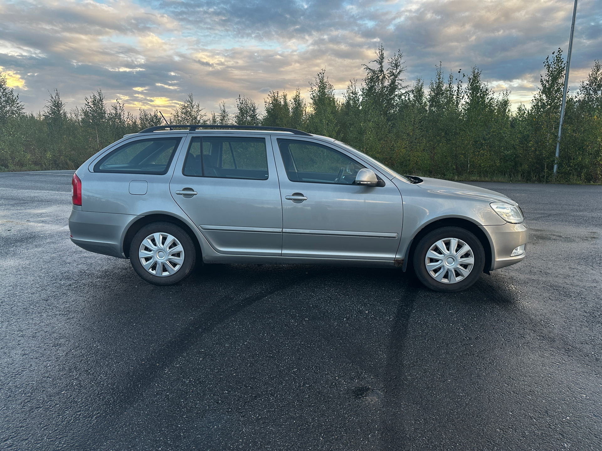 Skoda Octavia 2012, kuva 4/11