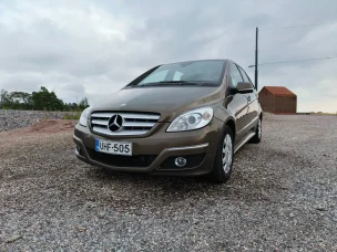 Mercedes-Benz B