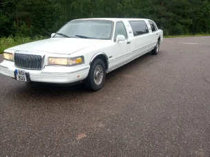 Lincoln Town Car