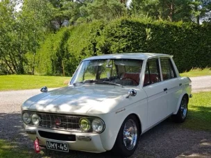 Datsun Bluebird
