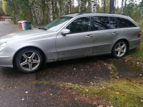 Mercedes-Benz E 220