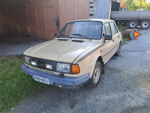 Skoda 120