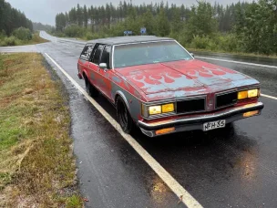 Oldsmobile Custom Cruiser