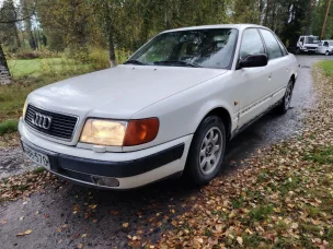Audi 100