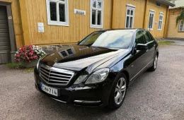 Mercedes-Benz E 300