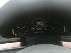 Mercedes-Benz E 220